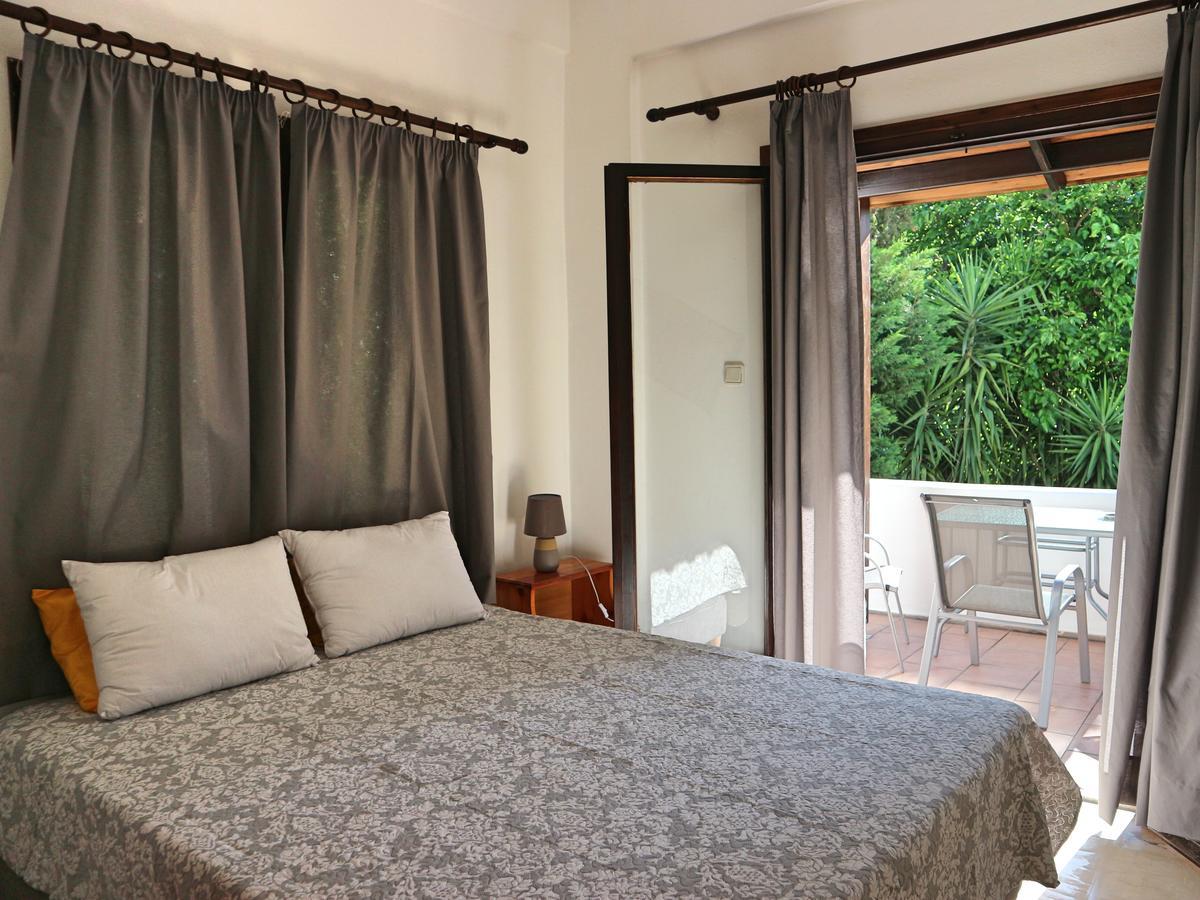 Oliaria Apartments Platanés Eksteriør billede