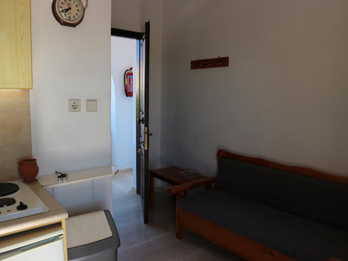 Oliaria Apartments Platanés Eksteriør billede