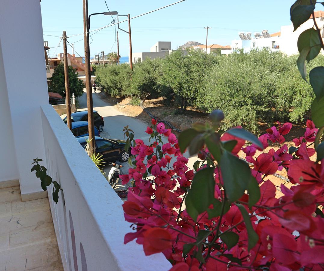 Oliaria Apartments Platanés Eksteriør billede