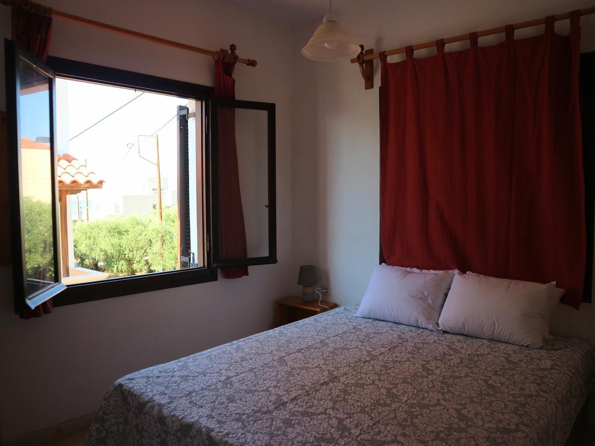 Oliaria Apartments Platanés Eksteriør billede
